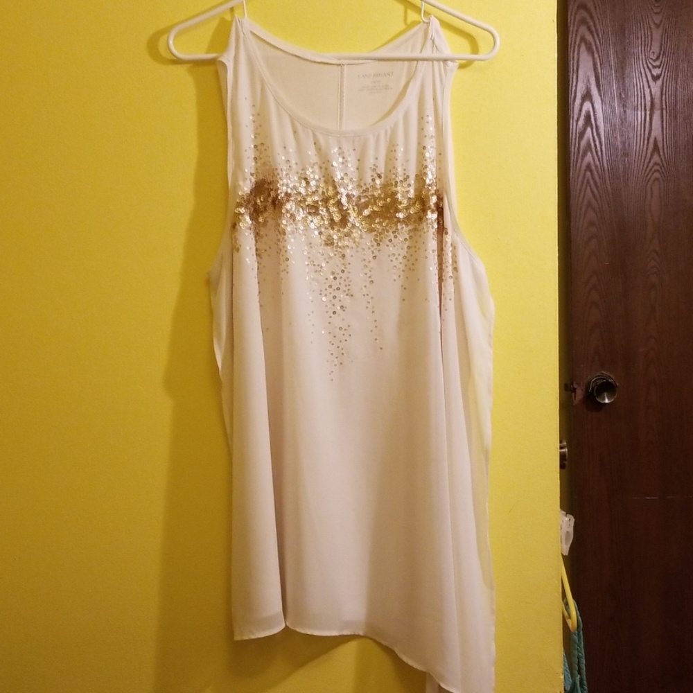 Asymmetric hem sleeveless top